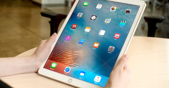 iPad Touchscreen